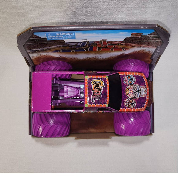 monster jam calavera 1:24 scale - Picture 3 of 7